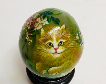 Persian On Jade Egg Handpainted Asian Vintage Gift For Feline & Oriental Themed Décor, Relaxed Cat Painting, Superb Dust Collector And Gift