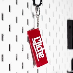Cliché - Milwaukee Style Keychain | Cars and Motorcycle Keytags | Automotive Collection | Cute & Fun Gifts