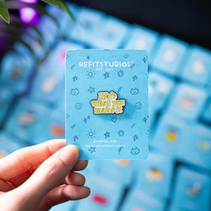 Quote "Life's What You Make It" Pin | Lapel Pin | Cute Enamel Pin | Fun Unique Gifts | Pin Badge | Cute Brooch