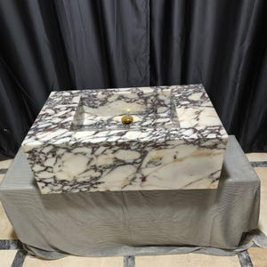 Calacatta Viola Marble Sink: Wall Mounted Bathroom Washbasin