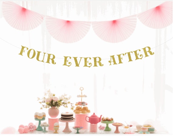 Four Ever Young Banner – 4. Geburtstag, Gold, Vorbespannt, 1,3m, Partydeko