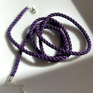 Klaar voor verzending: deze 3,5 mm dieppaarse (plus zilver) katoenen koordketting met sterlingzilveren eindkapjes en sluiting: aangepast formaat