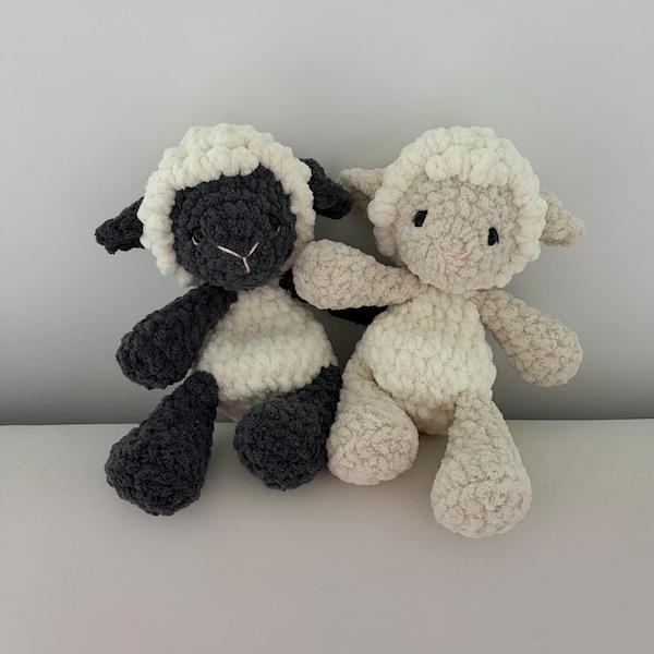 Peluche agneau au crochet - Adorable jouet fait main