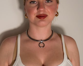 8 mm böjd låsbar evighetshalsband i polerat rostfritt stål - Finns i flera storlekar från Luxury Steel Crafts