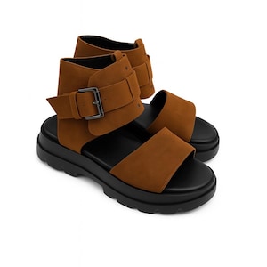 Handgefertigte stilvolle bequeme Damen Plateau Sandalen mit verstellbarer Schnalle, Knöchelriemen, Braune Leder Sommerschuhe, Plateau Sandalen