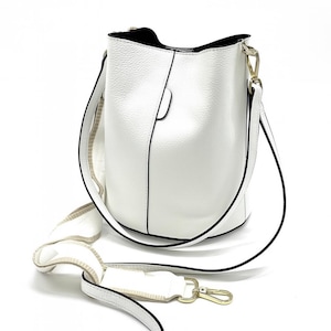 Luxury handbags for women,Women&#39;s White leather handbag,Genuine leather tote,Designer bag,Crossbody White purse,Trendy purses,Gift for women