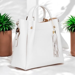 White Genuine leather bag for Women,Leather tote bag,Fashionable purse,Luxury purse,Crossbody tote,Unique trendy fashion,White handbag women