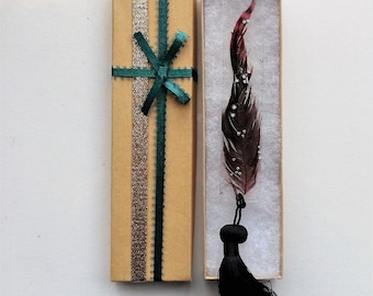 Bookmark handmade with epoxy resin, handmade ceramic beads with tassel for book lovers, perfect gift for any occasion.