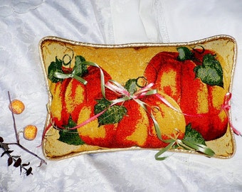 Thanksgiving Decoration...Pillow for Autumn Fun...Pillow for Thanksgiving