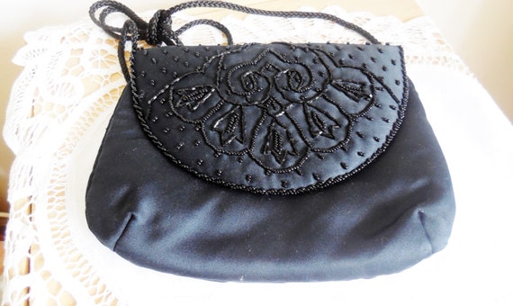Sac De Soirée Accessorize - Noir Satin Perlé - 12x8 Pouces - Occasion Très Bon état - Poche Intérieure