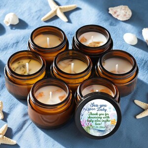Babyshower cadeautjes met de tekst "Sea You Soon", babyshower cadeautjes met kustthema, babyshower kaarsjes met strandthema, zomerse babyshower cadeautje, 28 ml amberkleurige potkaars