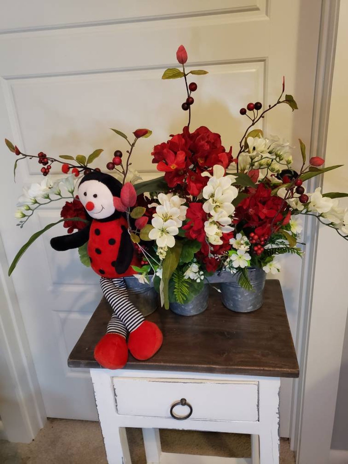 Geranium Centerpiece With Ladybug, Summer Center Piece, Red Geranium ...