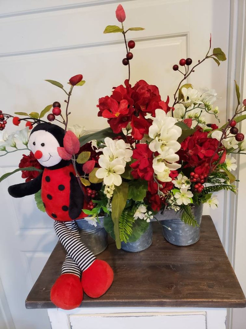 Geranium Centerpiece With Ladybug, Summer Center Piece, Red Geranium ...
