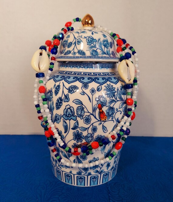 Yigitlarni silkitayotgan qizlarning kompilyatsiyasi