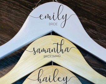 Bride Hanger Personalized Engraved Groom and Bride Hangers Wedding Dress Hanger Engraved Groom bride Hanger Ceintre marie la boda bridesmaid