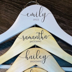 Bruid hanger gepersonaliseerde gegraveerde bruidegom en bruid hangers trouwjurk hanger gegraveerde bruidegom bruid hanger Ceintre marie la boda bruidsmeisje