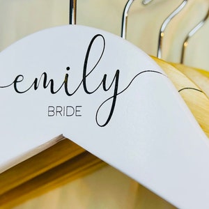 Bruid hanger gepersonaliseerde gegraveerde bruidegom en bruid hangers trouwjurk hanger gegraveerde bruidegom bruid hangers Ceintre marie la boda bruidsmeisje
