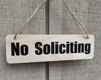 Sencillo cartel de "Prohibido solicitar"