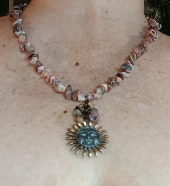 Bronze sun with face pendant, sun with rays necklace, stone chips necklace, boho style necklace, bronze sun with various color stone chips.