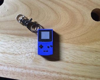 ミニチュアゲームボーイキーホルダー – 3Dプリントのレトロチャーム