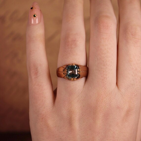 Edwardian 10k Rose Gold and Blue Zircon Ring - image 4