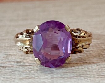 Mid-Century 14k Yellow Gold and Synthetic Purple Sapphire Ring