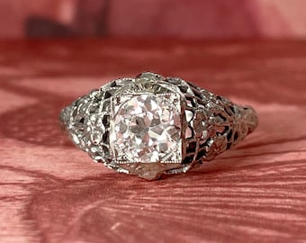 Art Deco Old European Cut Diamond and 18k White Gold Filigree Ring