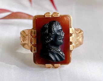 Antique French 18k Yellow Gold Agate Cameo Ring
