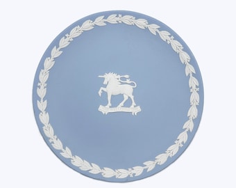 RARE vintage Wedgwood Jasperware Unicorn Plaque décorative 6.5 »