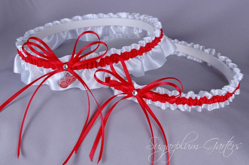Detroit Red Wings Wedding Garter Set Ready to Ship