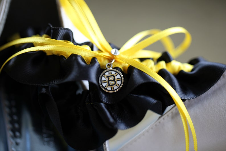 Boston Bruins Wedding Garter image 3