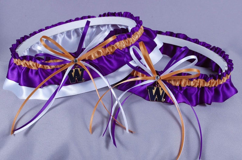 University of Washington Huskies Wedding Garter Set image 1