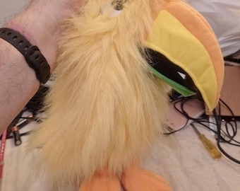 Yellow Crow Bird Hand Puppet Plush Hairy Fuzzy Squeek My Beek Silver Dollar City