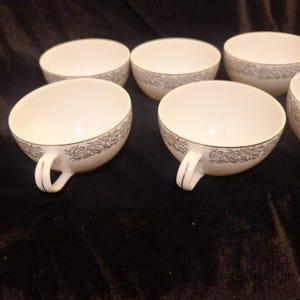 Taza Fukagawa Arita para té y café, diseño floral plateado, pintada a mano en Japón, juego de 6