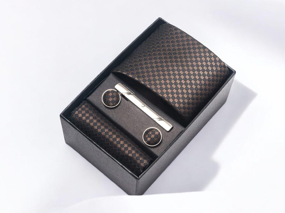 Men's Classic Square Box Pattern Brown Tie
