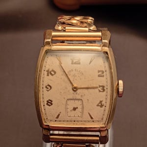 LORD ELGIN TANK watch