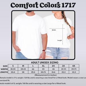 Puede incluir: Camisetas blancas Comfort Colors 1717. La imagen muestra a dos personas usando las camisetas. Se incluye la tabla de tallas en pulgadas, con medidas de ancho y largo. La tabla incluye tallas de la S a la 4XL. El texto tambi&eacute;n incluye informaci&oacute;n sobre los modelos.
