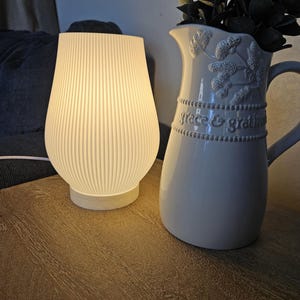 3D Printed Table Lamp Astria: Modern Vertical Design, Ambient Lighting
