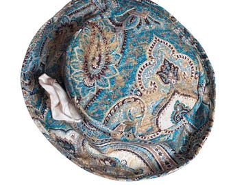 Sombrero para el sol en cruceros de viaje de primavera y verano