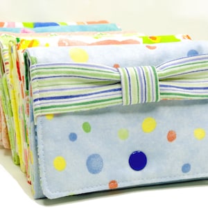 Cartera de tres pliegues con lunares azules y lazo - Tarjetero - Tarjetero de regalo