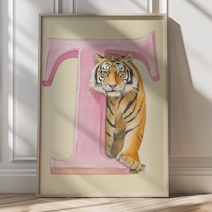 T é para Tigre - Arte de parede de berçário com alfabeto Impressão de letras de animais fofos para quarto de crianças Arte de quarto de bebê com tema de tigre da selva Decoração de berçário em tons pastel