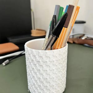3D Printed Pen Holder: Eco-Friendly Desk Organizer