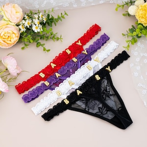 Tanga personalizada con nombre, tanga personalizada con dijes dorados y nombre, tanga de encaje con nombre personalizado, regalo de aniversario, regalo de San Valentín