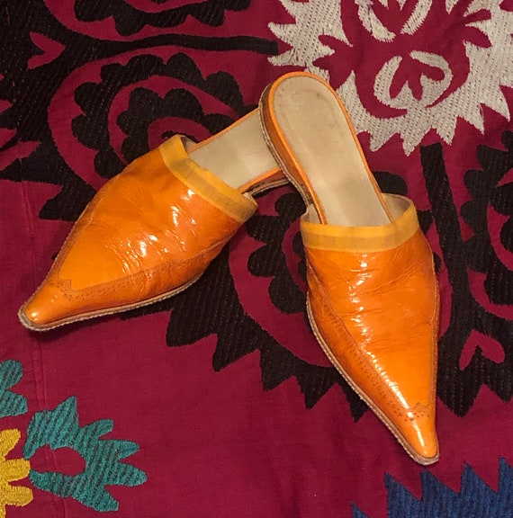 Elegant Dries Van Notan Orange Patent Leather Mule