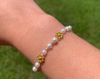 Beaded Sunshine Bracelet, bracelet, jewelry, gifts, seed bead bracelet, bridal shower, summer, birthday, adjustable bracelet,
