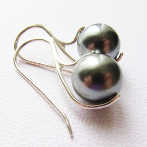 Boucles d&#39;oreilles perle phosphorescente de Tahiti, Perles des mers du Sud, Argent sterling, Perles argentées foncées, Boucles d&#39;oreilles en perles, Boucles d&#39;oreilles élégantes, Couleurs personnalisées