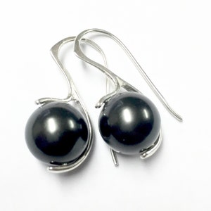 Black Pearl Earrings, Sterling silver earrings, black shimmer pearl, silver pearl earrings, bridal party earrings, wedding jewelry