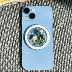 Real Narcissus Flower Magnetic Phone Grip, Handmade Hydrangea Magsafe Grip, Pressed Mushroom Holder For Kindle, Daisy Leaf Phone Charm Stand