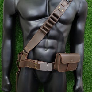 Mandalorian Belt Holster for Adults, Star Wars Costume Accessory with Pouches for Men and Women, Perfect for Halloween & Cosplay Gifts