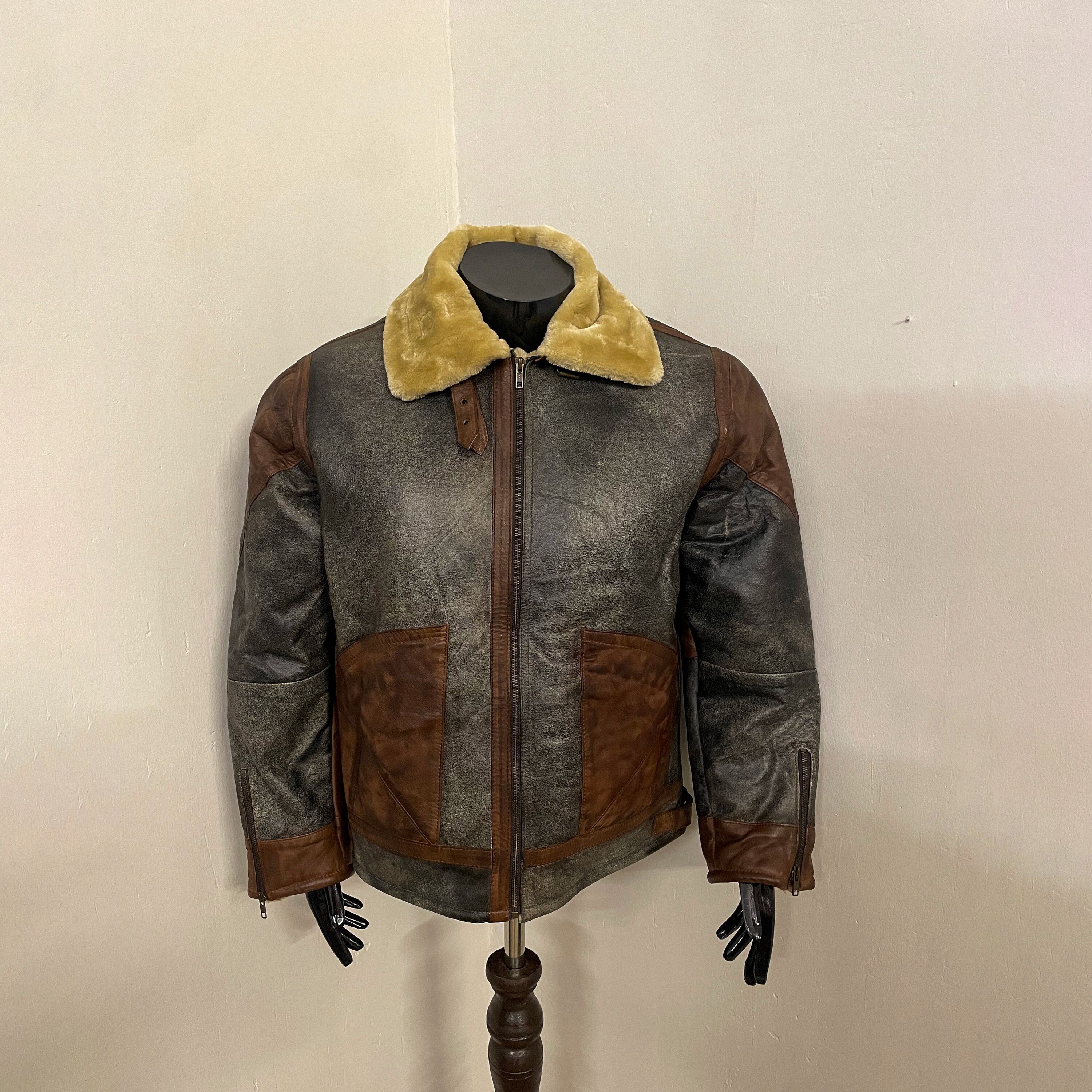 R*n様 70-'s France製 suède leather flight R*n様 70-'s France製 suède leather flight